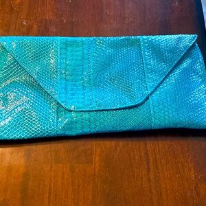 Aqua Clutch Mew W/tags